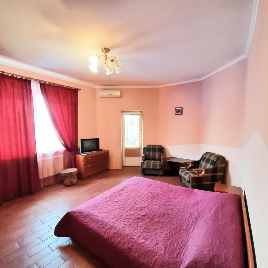 Seven Stars Motel Sumy Eksteriør bilde